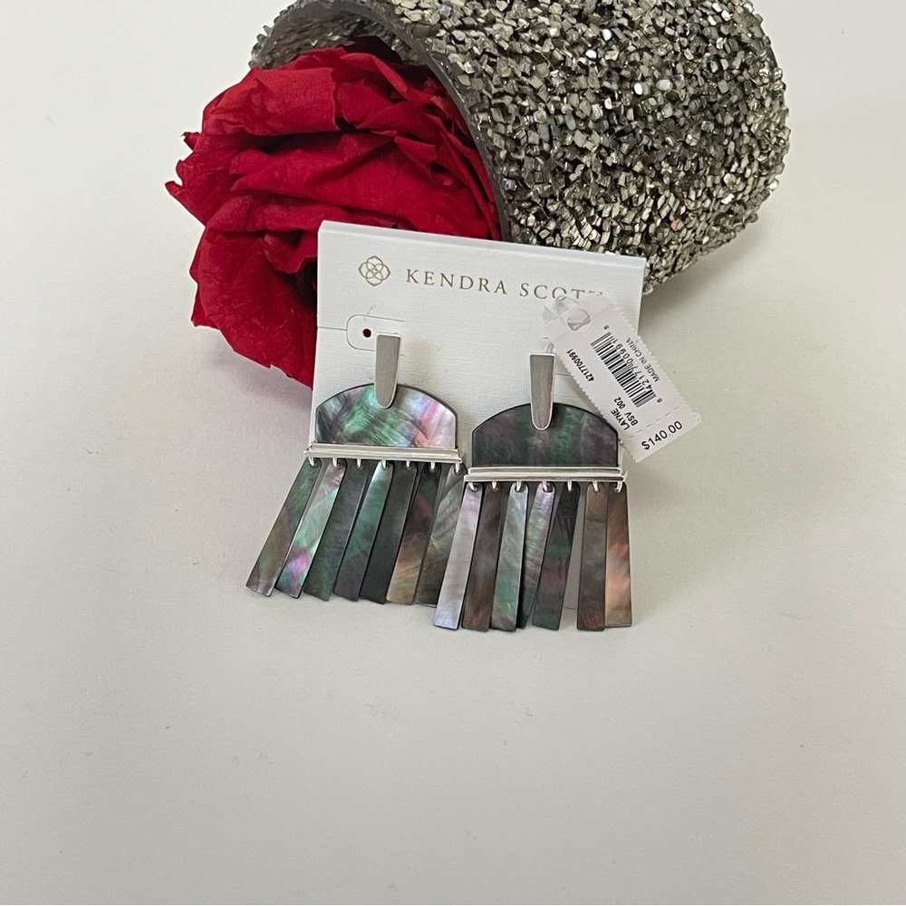 Kendra Scott Layne Earrings In Bright Silver & Black Mop / New With Tag